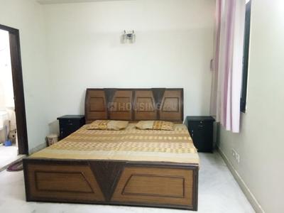 Bedroom Image of 1350 Sq.ft 2 BHK Builder Floor for rent in East Of Kailash New Delhi for Rs. 75000