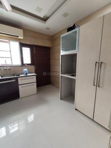 Kitchen Image of 2000 Sq.ft 4 BHK Apartment / Flat for rent in Vasant Kunj New Delhi for Rs. 140000