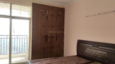 Bedroom Image of 1700 Sq.ft 3 BHK Apartment / Flat for rent in Paramount Symphony, Crossings Republik Ghaziabad for Rs. 25000