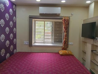 Bedroom Image of 900 Sq.ft 2 BHK Builder Floor for rent in Kalikapur, EM Bypass Kolkata for Rs. 28000