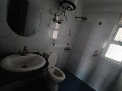 Bathroom Image of 2190 Sq.ft 4 BHK Apartment / Flat for rent in Parker Residency, Sector 61 Sonipat for Rs. 37000