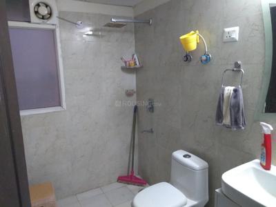 Bathroom Image of 1440 Sq.ft 3 BHK Apartment / Flat for sale in Sethi Max Royal, Sector 76 Noida for Rs. 16900000
