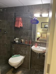 Bathroom Image of 800 Sq.ft 2 BHK Apartment / Flat for sale in Casagrand Southbrooke, Kelambakkam Chennai for Rs. 5200000