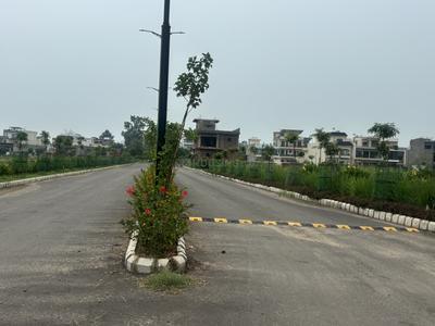 Image of 1550 Sq.ft 3 BHK Apartment / Flat for sale in Emaar The Views, Sector 105, Mohali for Rs. 12500000