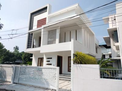 4 BHK Independent House