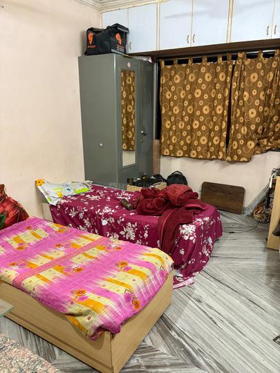 Bedroom Image of Saraswati Sadan in Kothrud, Pune