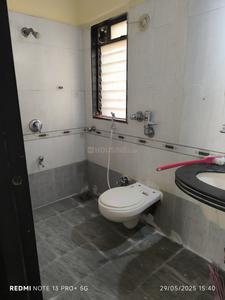 Bathroom Image of 990 Sq.ft 2 BHK Apartment / Flat for sale in GHP Powai Vihar Complex, Powai Mumbai for Rs. 18000000