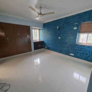Bedroom Image of 1200 Sq.ft 2 BHK Apartment / Flat for rent in Batla Apartments, Patparganj New Delhi for Rs. 40000