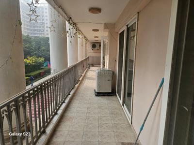 Balcony Image of 1930 Sq.ft 3 BHK Apartment / Flat for sale in DLF The Skycourt, Sector 86 Gurgaon for Rs. 24000000