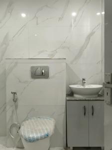 Trinity Primus Attached Bathroom with Bedroom Three 2