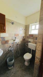 Bathroom Image of 851 Sq.ft 2 BHK Apartment / Flat for rent in Iyyappanthangal Chennai for Rs. 25000