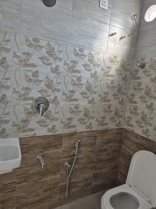 Bathroom Image of 891 Sq.ft 2 BHK Apartment / Flat for sale in Creative Patria Castle, Ambattur Chennai for Rs. 5950000