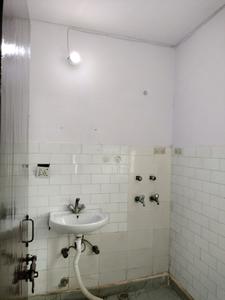 Common Bathroom Two Image of 1600 Sq.ft 3 BHK Apartment / Flat for sale in CGHS JDM Apartment, Sector 5 Dwarka New Delhi for Rs. 23500000