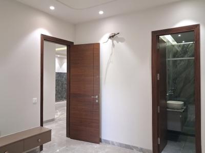 Bedroom Image of 1800 Sq.ft 3 BHK Builder Floor for sale in Paschim Vihar New Delhi for Rs. 35000000