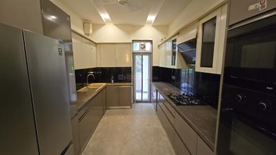 Kitchen Image of 2700 Sq.ft 3 BHK Builder Floor for rent in DLF Phase 2, DLF Phase 2 Gurgaon for Rs. 110000