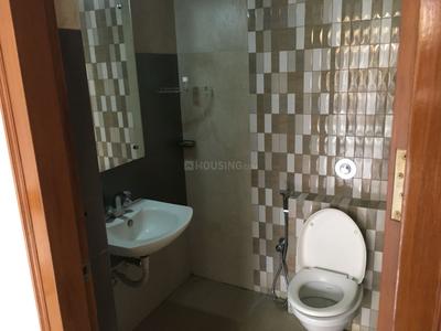 Bathroom Image of 1250 Sq.ft 2 BHK Apartment / Flat for rent in Indira Nagar Bengaluru for Rs. 60000