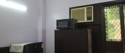 Bedroom Image of 600 Sq.ft 1 RK Builder Floor for rent in Vikaspuri New Delhi for Rs. 16000