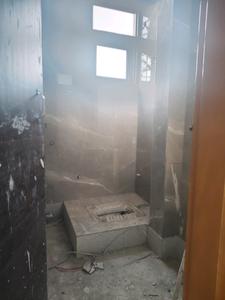 Common Bathroom Image of 700 Sq.ft 2 BHK Apartment / Flat for sale in Sangam Vihar New Delhi for Rs. 3600000