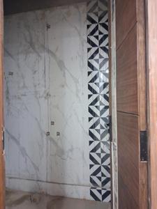 Common Bathroom Image of 1850 Sq.ft 4 BHK Apartment / Flat for sale in Shree Maruti Dham, Sector 49 Noida for Rs. 9900000