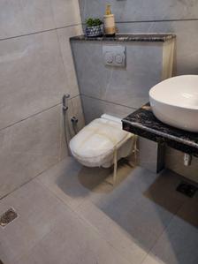 Bathroom Image of 1350 Sq.ft 3 BHK Builder Floor for sale in Peer Muchalla Zirakpur for Rs. 6500000