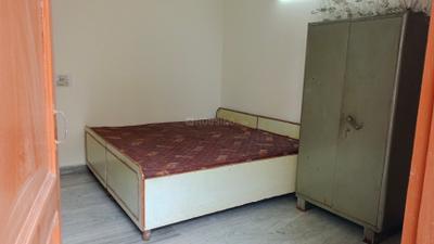 Bedroom Image of 1100 Sq.ft 2 BHK Builder Floor for rent in Sector 14 Gurgaon for Rs. 28500