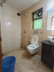 Bathroom Image of 1500 Sq.ft 3 BHK Builder Floor for sale in Sector 45 Gurgaon for Rs. 24000000