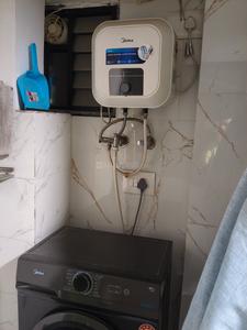 Bathroom Image of 900 Sq.ft 2 BHK Apartment / Flat for sale in Bodakdev Ahmedabad for Rs. 6700000