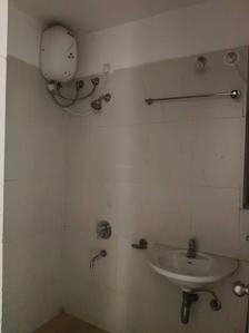 Common Bathroom Image of 774 Sq.ft 1.5 BHK Apartment / Flat for sale in Lodha Casa Rio, Palava Phase 1 Thane for Rs. 4400000