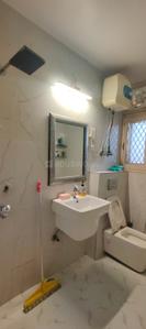 Bathroom Image of 1875 Sq.ft 3 BHK Apartment / Flat for rent in Assotech VSNL Officers Apartment, Sector 62 Noida for Rs. 34000