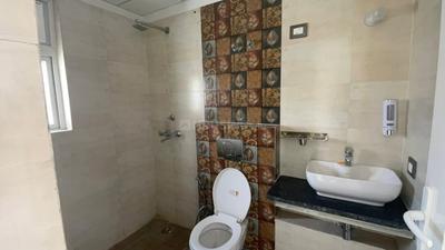 Bathroom Image of 1000 Sq.ft 2 BHK Apartment / Flat for rent in Windlass River Valley, Kuwan Wala Dehradun for Rs. 16000