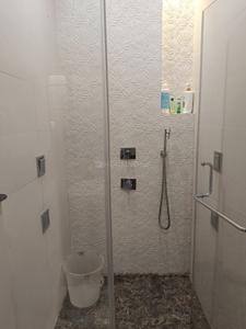 Bathroom Image of 2700 Sq.ft 3 BHK Independent House for sale in Ashiyana Lucknow for Rs. 26000000