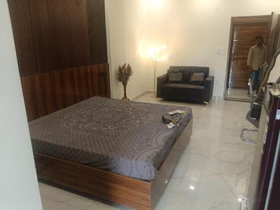 Bedroom Image of 750 Sq.ft 1 RK Builder Floor for rent in Sector 39 Gurgaon for Rs. 28500
