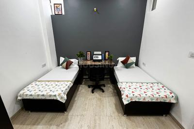 Bedroom Image of 300 Sq.ft 1 RK Apartment / Flat for rent in Scheme No 114 Indore for Rs. 10000