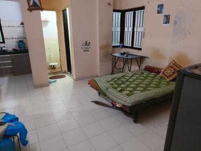 Living Room Image of 990 Sq.ft 1 BHK Apartment / Flat for rent in Makarba Ahmedabad for Rs. 16511