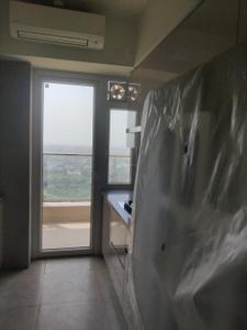 Kitchen Image of 2400 Sq.ft 3.5 BHK Apartment / Flat for sale in DLF One Midtown, Karampura New Delhi for Rs. 55000000