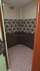 Bathroom Image of 800 Sq.ft 1 BHK Apartment / Flat for rent in Velachery Chennai for Rs. 7500