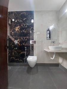 Bathroom Image of 1700 Sq.ft 3 BHK Apartment / Flat for sale in  Swami Dayanand, Sector 6 Dwarka New Delhi for Rs. 33000000
