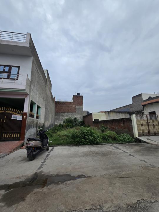 Near Kargil petrol pump  Main Image 1