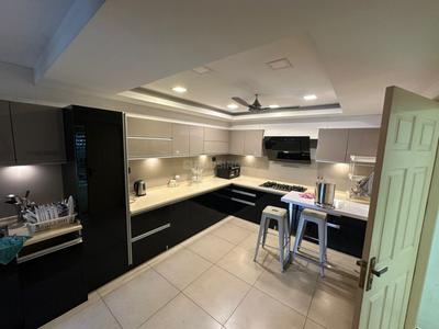Kitchen Image of 2000 Sq.ft 2 BHK Apartment / Flat for rent in Vellayil Kozhikode for Rs. 100000