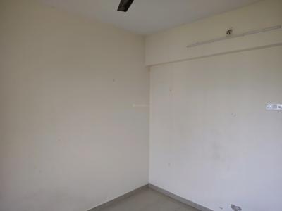Bedroom Image of 700 Sq.ft 1 BHK Apartment / Flat for rent in Raunak Delight, Kasarvadavali Thane for Rs. 16150