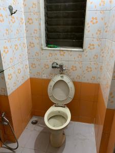 Bathroom Image of 1085 Sq.ft 3 BHK Apartment / Flat for rent in Dosti Maitri Gardens, Thane West Thane for Rs. 45000