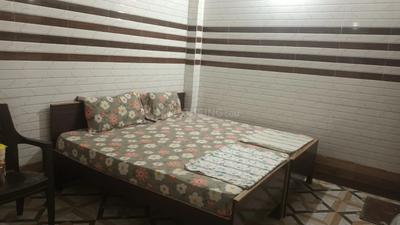 Bedroom Image of 150 Sq.ft 1 RK Studio for rent in Chaitanya Vihar Phase II Vrindavan for Rs. 9000