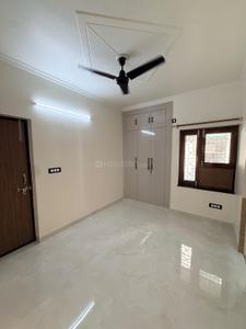 Hall Image of 1350 Sq.ft 3 BHK Apartment / Flat for sale in Moonlight Apartments, Patparganj New Delhi for Rs. 27000000