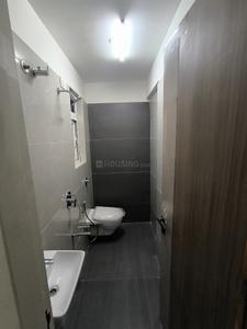 Bathroom Image of 850 Sq.ft 2 BHK Apartment / Flat for sale in Roswalt Raya, Chembur Mumbai for Rs. 20000000
