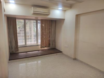 Bedroom Image of 1400 Sq.ft 3 BHK Apartment / Flat for sale in Ganesh Apartments, Vile Parle East Mumbai for Rs. 40000000