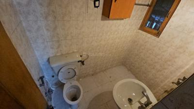 Image of 1800 Sq.ft 3 BHK Apartment / Flat for rent in DDA Flats Sarita Vihar, Sarita Vihar, New Delhi for Rs. 52500