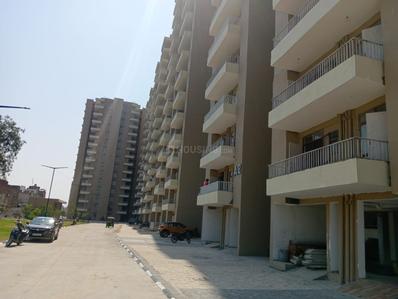 Image of 800 Sq.ft 3 BHK Apartment / Flat for rent in Vashisth Heights, Sector 87, Faridabad for Rs. 15000