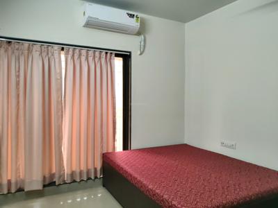 Bedroom Image of 2200 Sq.ft 4 BHK Apartment / Flat for sale in Oberoi Eternia Towers A to D, Mulund West Mumbai for Rs. 80000000