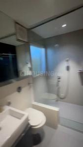 Bathroom Image of 3000 Sq.ft 4 BHK Apartment / Flat for sale in Juhu Mumbai for Rs. 175000000