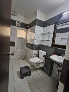Bathroom Image of 2300 Sq.ft 3 BHK Apartment / Flat for rent in Janta Falcon View, JLPL Industrial Area Mohali for Rs. 70000